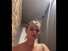 Play MP4 - Squirting in public&period; Huge anal plug in tight ass