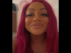 Play MP4 - Ma chatte est toute serr&eacute;e