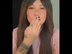 Play MP4 - - &num;933