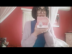 Play MP4 - Chantal squirt with her new sex toy