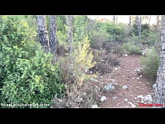 Play MP4 - قحبة لبنانية تفرك كسها بالطبيعة وتركب زب صناعي ملون