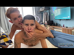 Play MP4 - O HETERO TACOU ROLA EM MIM ENQUANTO A NAMORADA DELE FOI NO MERCADO