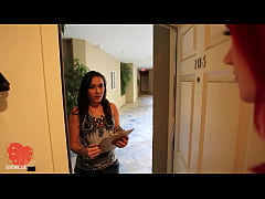 Play MP4 - Full Figured Fox Siri Pornstar Tongue Fucks Small Boobed Sinn Sage&excl;