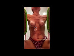 Play MP4 - Milf cougar tits and sloppy blowjob &period;