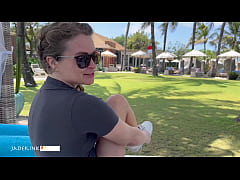 Play MP4 - Amateur Wife Cheating And Having Sex With Masseur After Massage