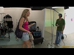 Play MP4 - Sweet Evelyn with natural tits and Fucking Hardcore