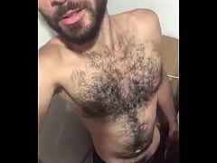 Play MP4 - mamado amigo H&eacute;tero Dotado