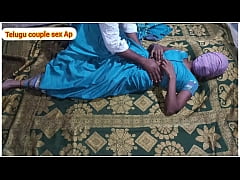 Play MP4 - Sex with housewife in green sari