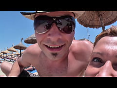 Play MP4 - Kranker Sex Touirst fickt naive 18j&auml;hrige direkt in den Arsch