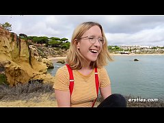 Play MP4 - So Cute In Glasses and Stockings&comma; Amelia Gets off with Toy