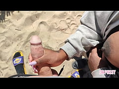 Play MP4 - Pregnant woman is abandoned by her husband and masturbates a stranger on the beach without him knowing until she gets all the milk out like a nymphomaniac and even lets him touch her big breasts