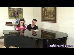 Play MP4 - Stepdaughter gets fucked