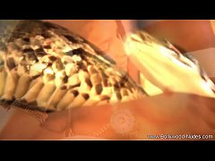 Play MP4 - Girl From The Oriental Lands