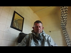 Play MP4 - playing in a chemical suit top