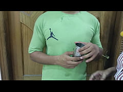 Play MP4 - Beautiful wife fucking with Condom Delivery Boy&excl;