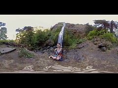 Play MP4 - Erotic Yanks MILF Carmen Masturbating Outdoors