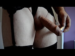 Play MP4 - sissy cumshot