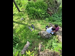 Play MP4 - Pareja captada haciendo sexo oral en p&uacute;blico en un cerro