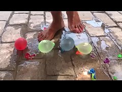 Play MP4 - Fetiche de pies aplastando Crushing