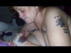 Play MP4 - Lay lay loves me