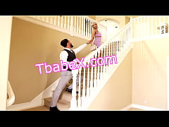 Play MP4 - Transsexual Itzel Saenz striptease and analed by straight guy