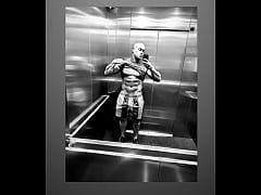 Play MP4 - BLACK & WHITE