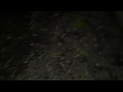 Play MP4 - ARRAPATO ESIBIZIONISTA CERCA UNA GUARDONA &vert; SBORRATA PUBBLICA NEL PARCO E GEMITI - SEGA IN PUBBLICO E PASSEGGIATA SENZA SLIP CON IL CAZZO IN MOSTRA