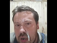 Play MP4 - Loud orgasm&excl; Gay guy eats fresh cum and pours it on his face&excl;