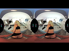 Play MP4 - VRHUSH Carmen Caliente catches a thief