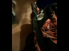 Play MP4 - Une bonne pipe et bonne sodo en pleine rue par un inconnu