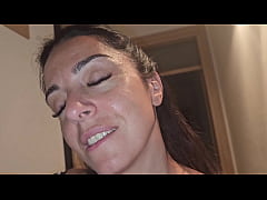 Play MP4 - Hot summer night&comma; part 1