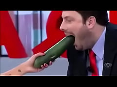 Play MP4 - Eu aprendendo a da uma mamada