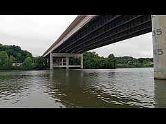 Play MP4 - Urinals In Americ&colon; Tennessee River