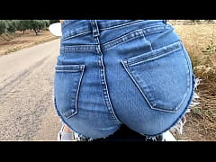 Play MP4 - cuando buscar la mejor pose para tu trasero mientras grabas un video en moto When to find the best pose &period;&period;&period;