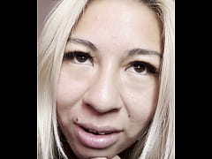 Play MP4 - VECINO ME MIRA MASTURB&Aacute;NDOME FRENTE A LA VENTANA