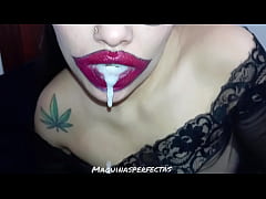 Play MP4 - VERY BIG MOUTH SWALLOWS MY WHOLE COCK AND I GIVE HER ALL MY CUM MAQUINASPERFECTAS