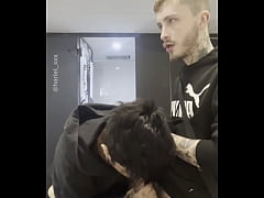 Play MP4 - ME MAMOU E METEU NO PELO NO BANHEIRO DO CINEMA