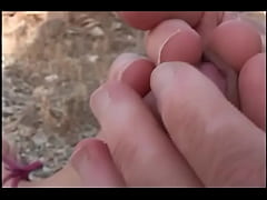 Play MP4 - Masturbacion en el campo