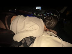 Play MP4 - student gives amazing blowjob in car in parking lot