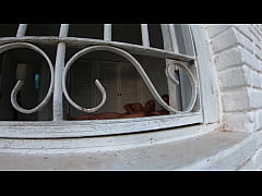 Play MP4 - Vizinho tarado filma Victoria Dias fazendo sexo