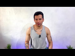 Play MP4 - Hombre hetero casado penetra a pelo por primera vez a un joven bailarin&excl; Relato sexual