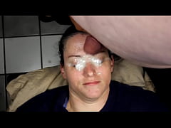 Play MP4 - Huge Homemade facial blasting right in her eyes&excl;&excl;&excl; FIXED SOUND