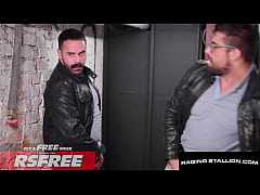 Play MP4 - Burly Hunk Smashes Mustachioed Stranger in Seedy Alley Fuck