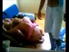 Play MP4 - two guys having fun with fat old bitch