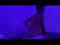 Play MP4 - CHUVEIRO DE TESTOSTERONA&colon; DOIS CARAS E UM TRAILER DE BANHO