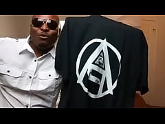 Play MP4 - Behind the scenes going live with Thickness