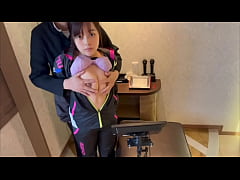 Play MP4 - まだえっちな経験が少ない高&bigcirc;生同士のSEX。カラオケで2人きりになってぎこちないフェラ、SEXをするカップル。