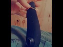 Play MP4 - Mon womanizer indispensable &agrave; mon quotidien Les filles&comma; si vous ne l'avez &period;&period;&period;