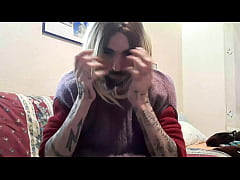 Play MP4 - La puta travest&iacute; Melvin C