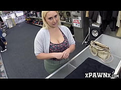 Play MP4 - Hottie with curvy body bangs wildly with sex crazed broker